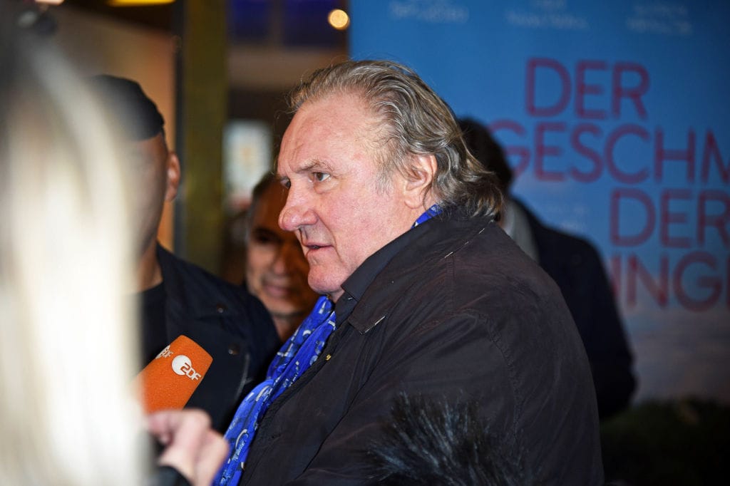 A szexuális zaklatással vádolt Gerard Depardieu szabadon távozott