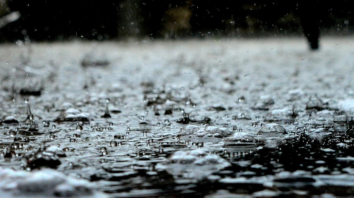 Esős Időjárás Fenyegeti A Munkaünnepet: Eláraszthatja A Majálist