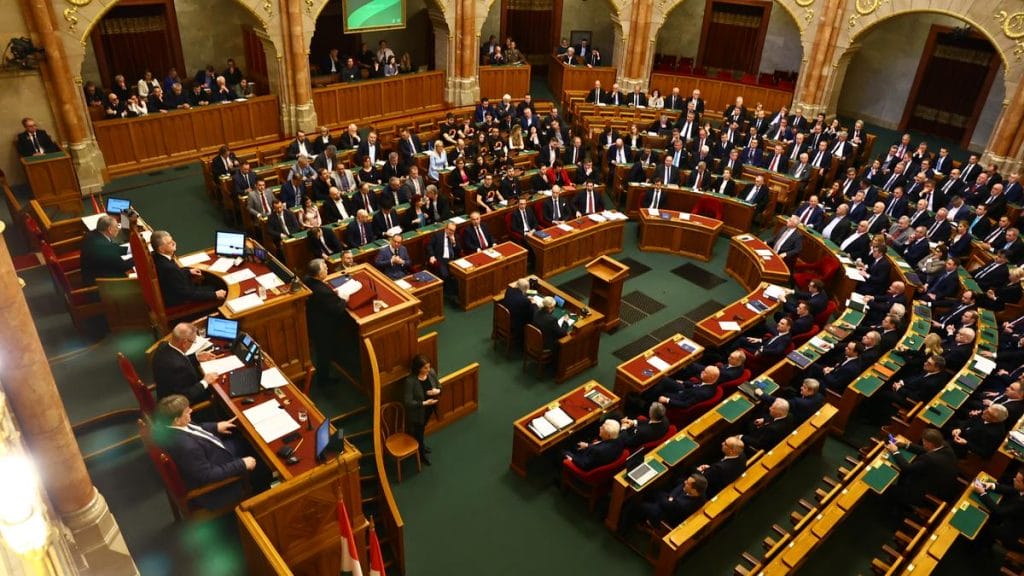 A parlament döntése: újabb 180 napos háborús veszélyhelyzet érkezik