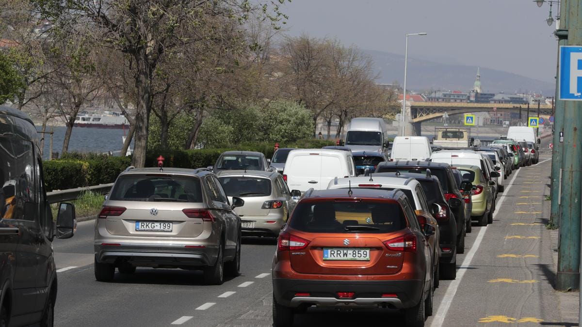 Forgalomakadályozás Budapesten baleset miatt