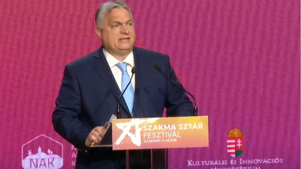 Az irodalmi világ lázadása Orbán Viktor féle hatalommal szemben