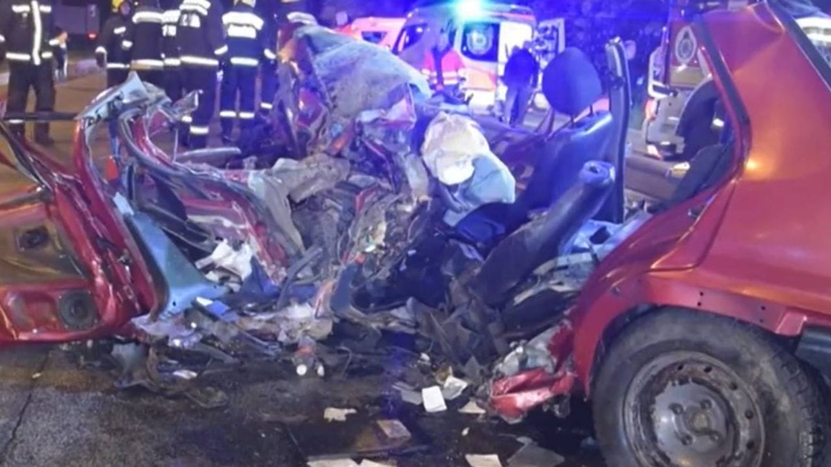 A pusztító erejű budapesti baleset: szó szerint semmi sem maradt az autóból