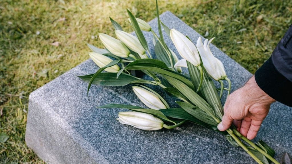 Lenyűgöző utolsó kívánság: a kaszás megjelent a temetésen