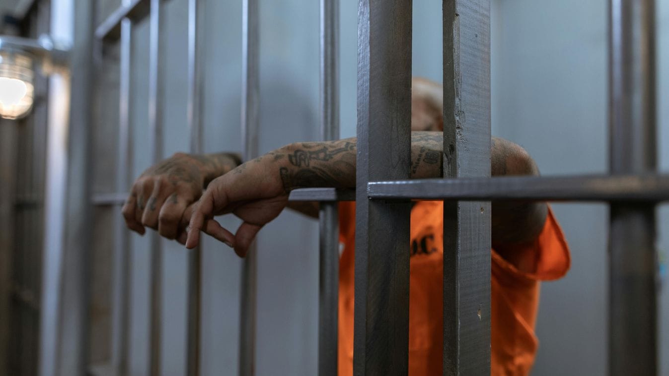 A jogosítatlan büntetés igazságtalansága: 32 év után ártatlanul bebörtönzött lelkész története