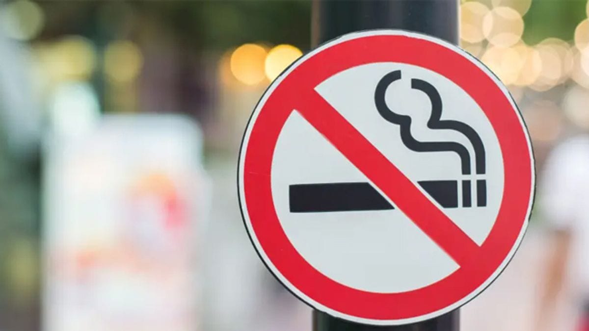A dohányzás betiltásának terve a brit kormányban