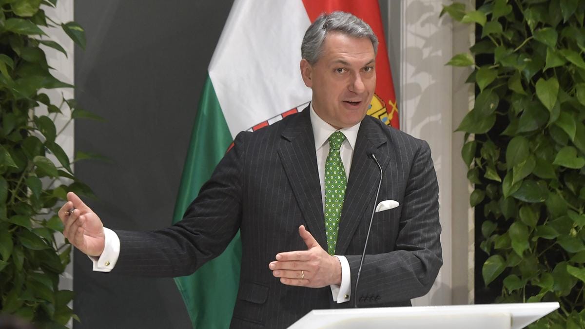 Lázár János nyilatkozata: Orbán Viktor nem hiba nélküli