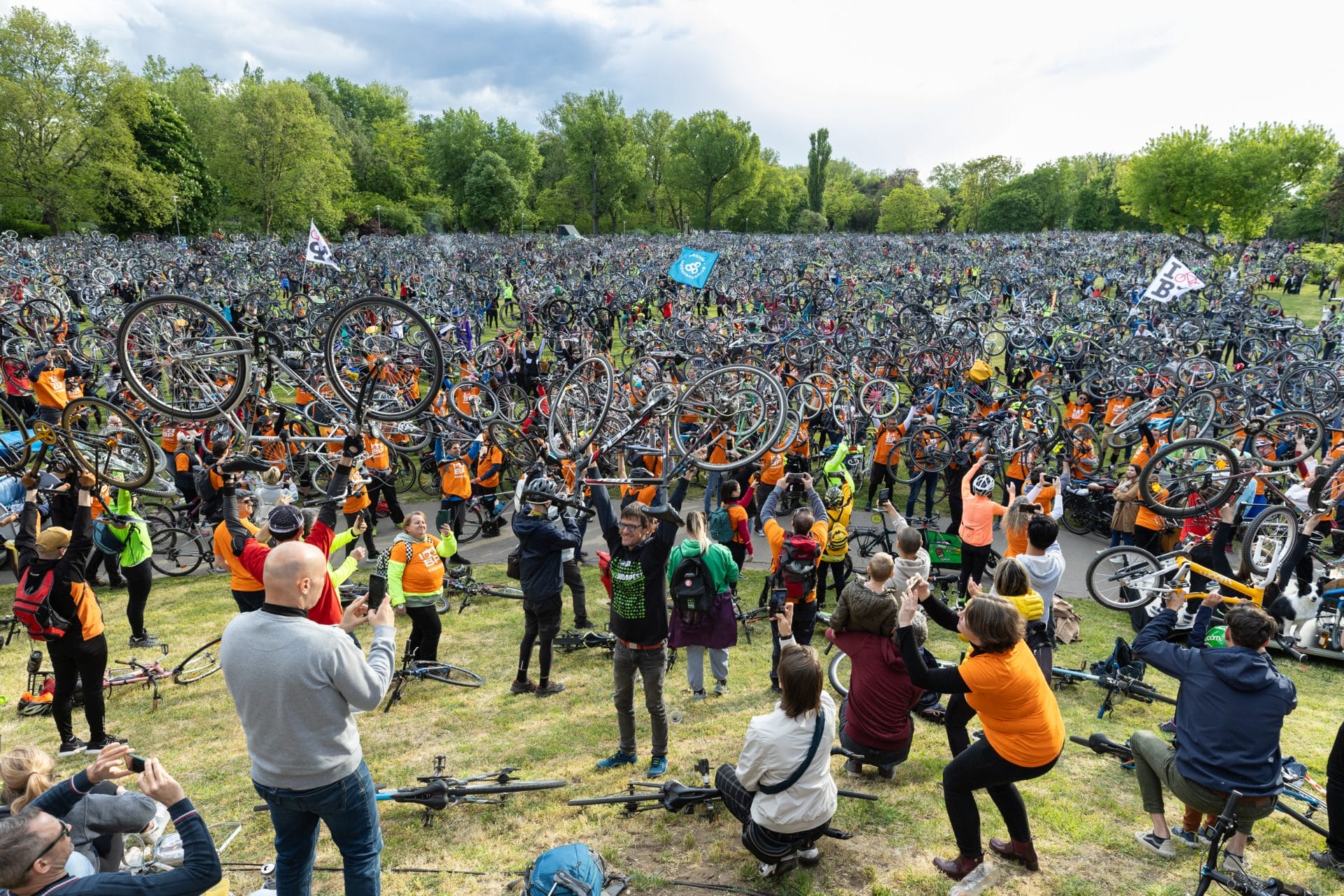 Karácsony Gergely és Magyar Péter részvételével megrendezett Ide I Bike Budapest esemény fotói