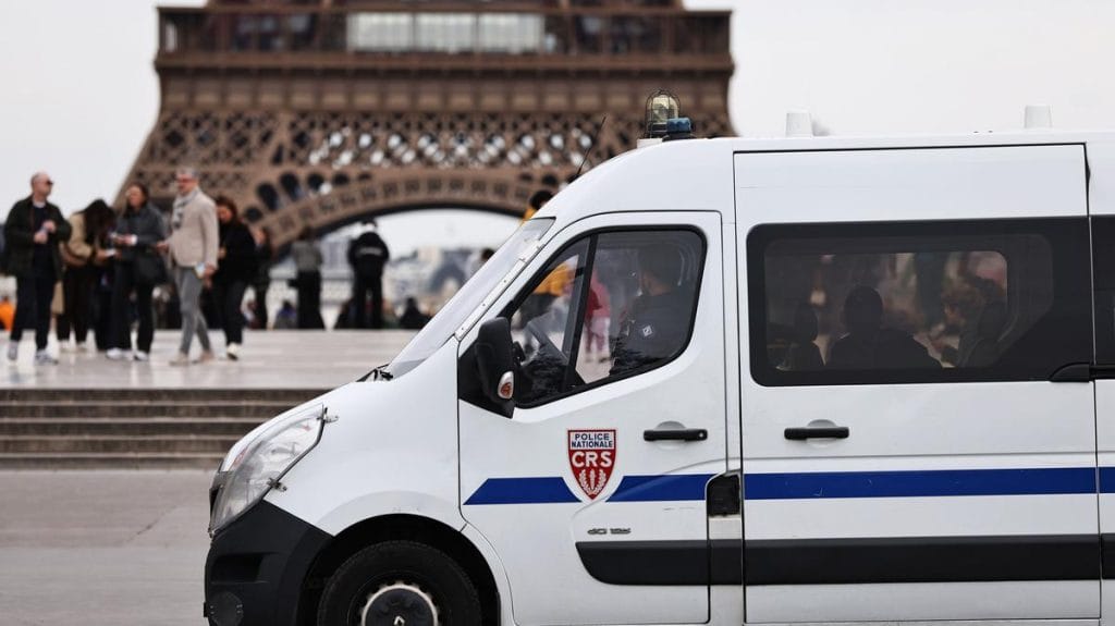 Brutálisan meggyilkolták egy 15 éves fiút Párizsban