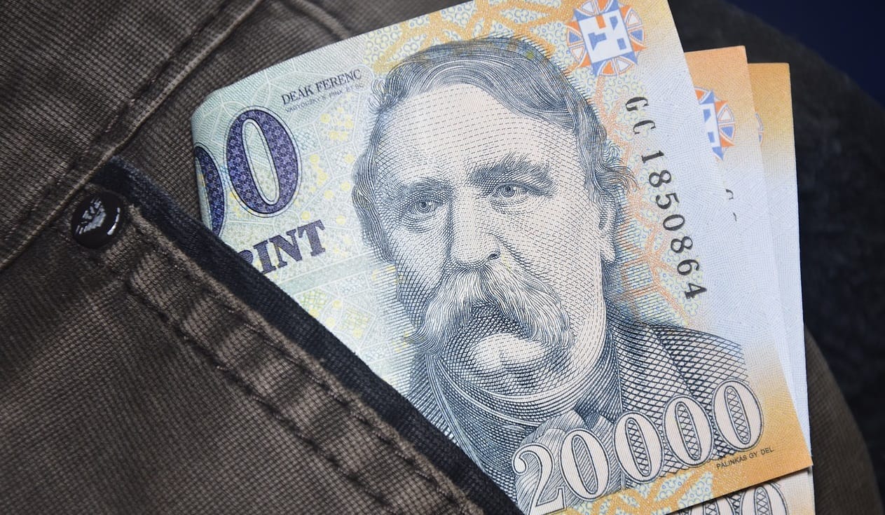 Az 50 000 forintos bankjegyről szóló bejelentés Matolcsy válasza