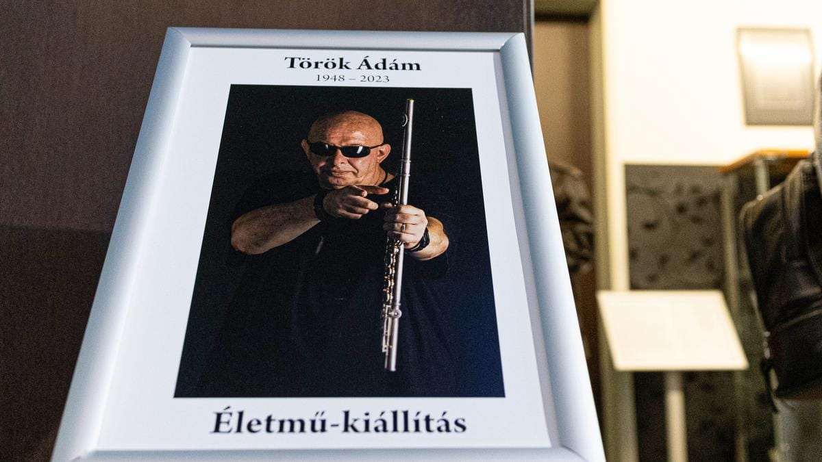 Török Ádám emlékkiállítás nyílt a Rockmúzeumban: Lélekkel teli pillanatok fotókon