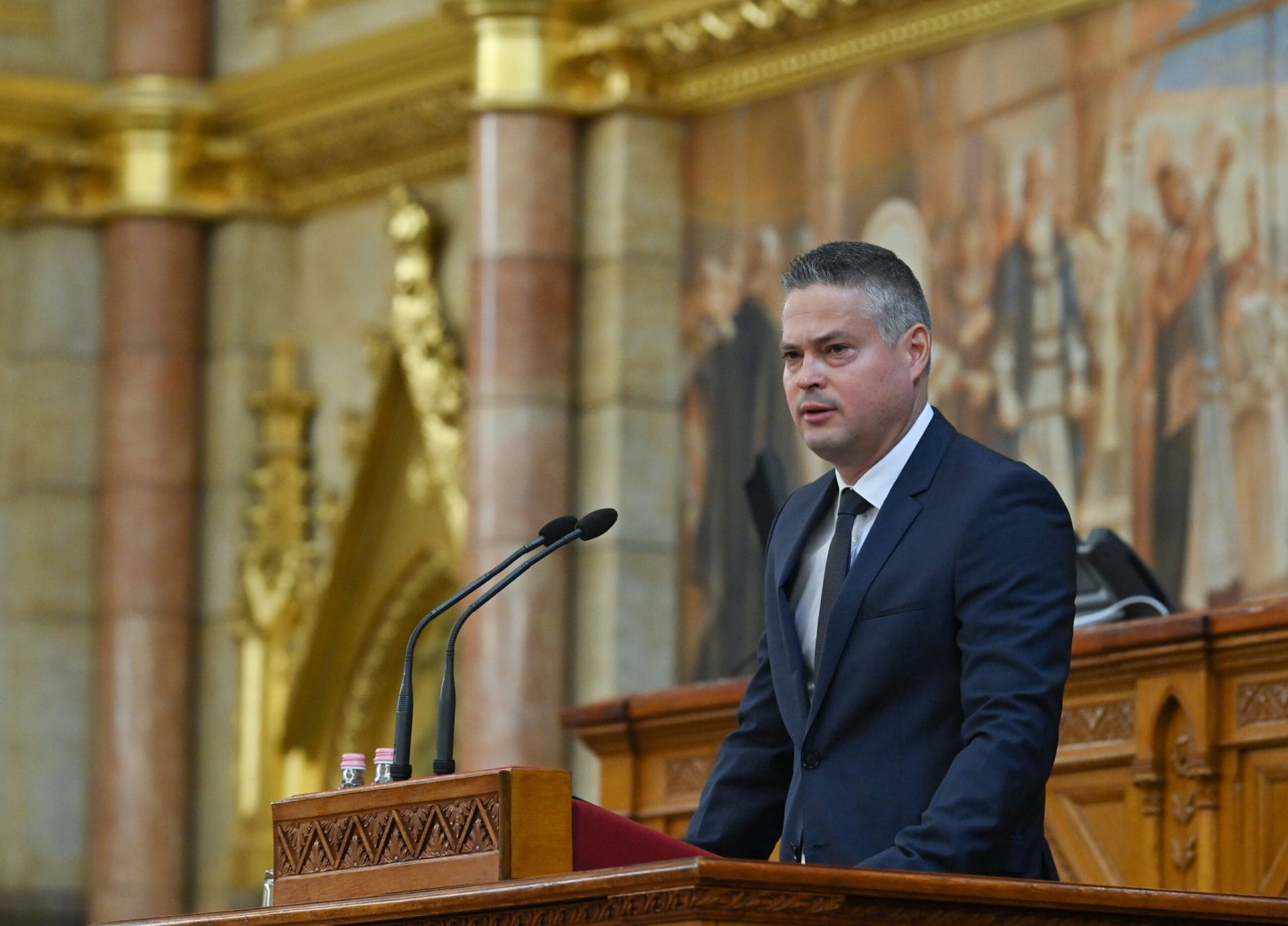 A Fidesz kihívót állít Pikó András ellen a VIII. kerületi polgármesteri címért