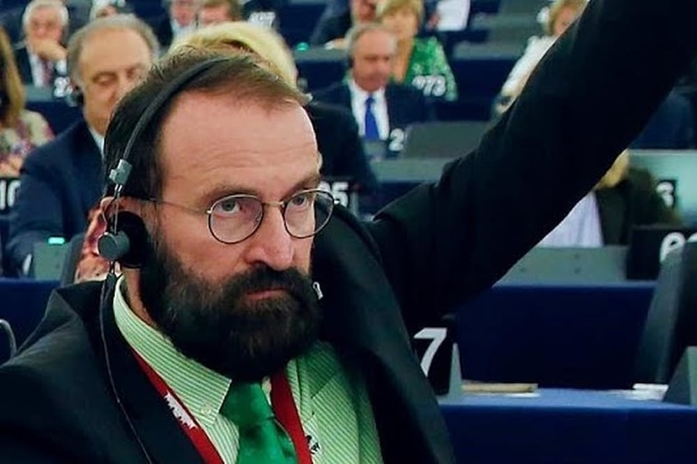 Szájer József: Az EP legvadabb képviselője a ciklusban – Politico jelentése szerint