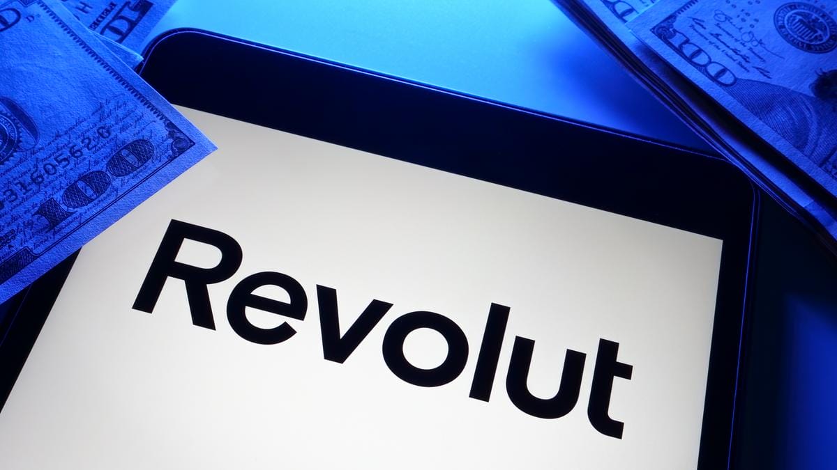 A Revolut nagy bejelentése: változás az átutalási díjakban minden ügyfelük számára