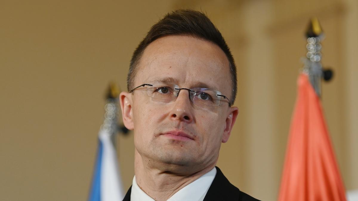 Magyarország véleménye az Izrael elleni iráni támadásról: Szijjártó Péter határozott álláspontot képviselt