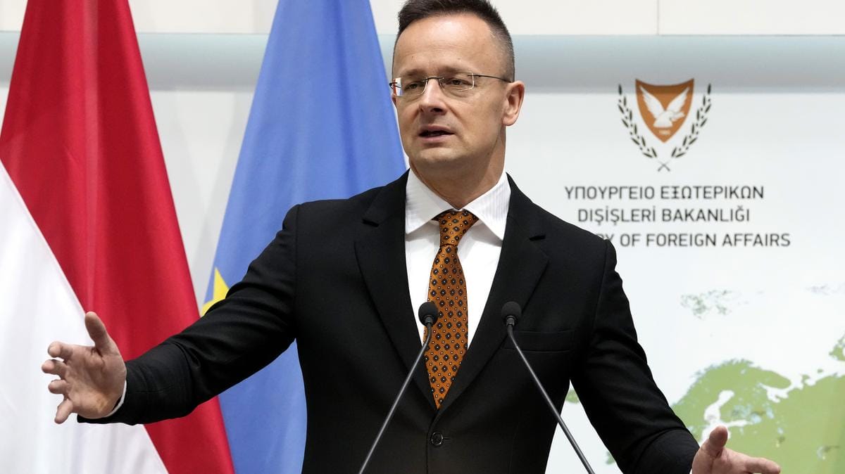 Szíjjártó Péter: Ukrajna új támogatási tervei a NATO-n keresztül a harmadik világháború kockázatát hordozzák
