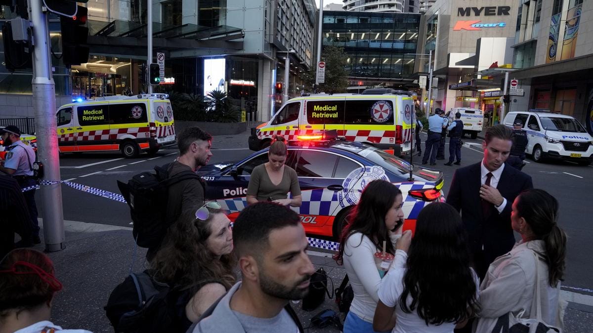 Félelem és rettegés Sydneyben: ámokfutó késsel ölt az emberek között a bevásárlóközpontban, kisbaba is súlyos sérüléseket szenvedett