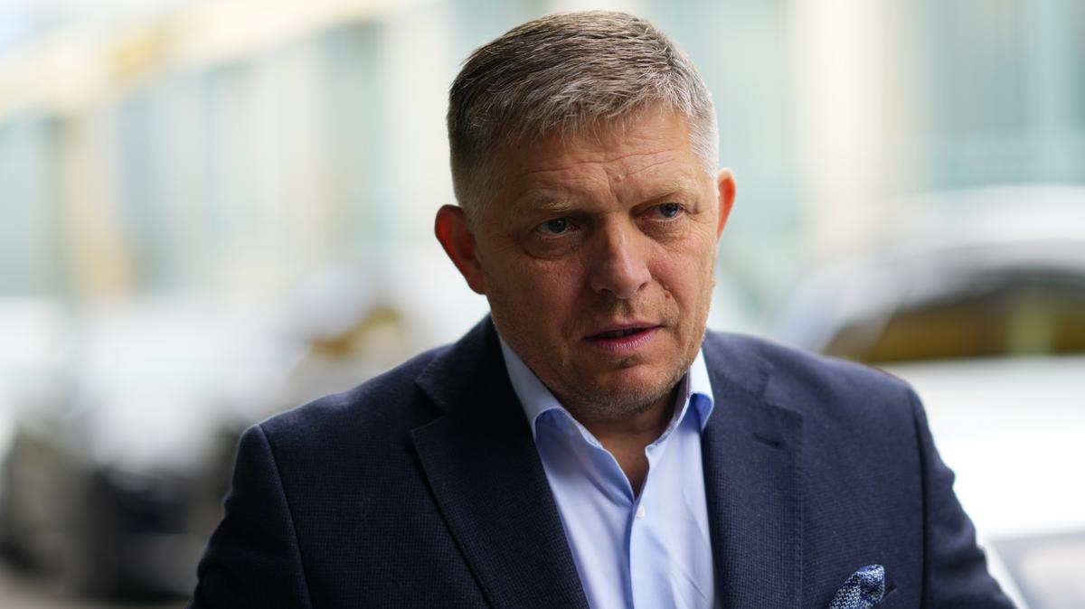 Sikeres műtétje után állapotban van jelenleg Robert Fico