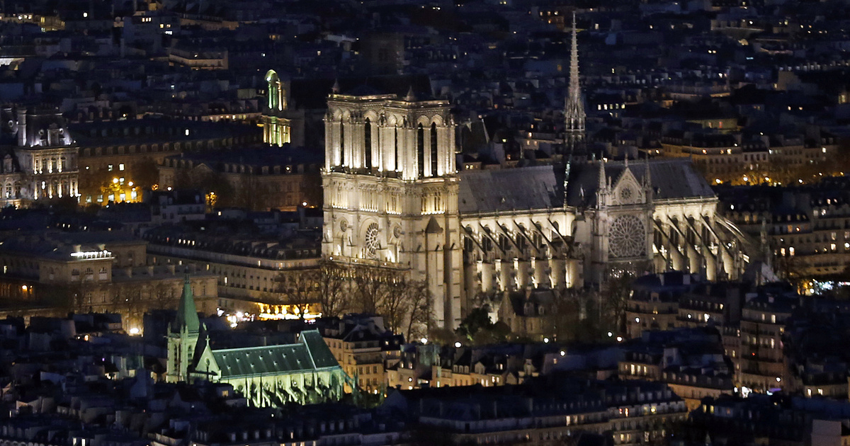 A “Notre-Dame újbóli megnyitásának reménye: Párizs ikonikus székesegyháza év végén újra látogatható lesz