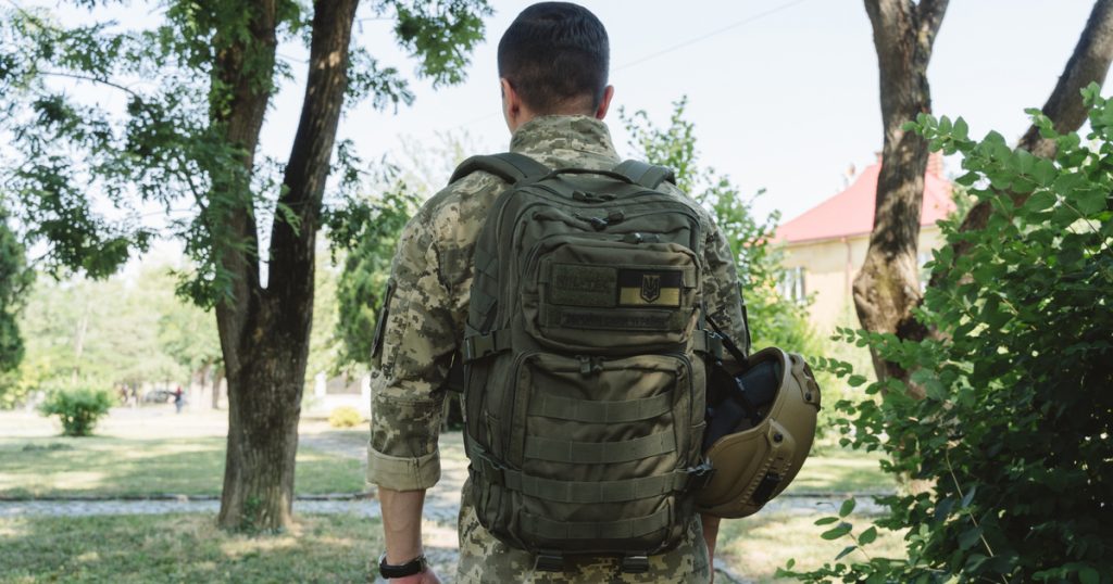 A katonai szolgálat alternatívája a kisebb bűncselekmények miatti börtönbüntetésnek Ukrajnában