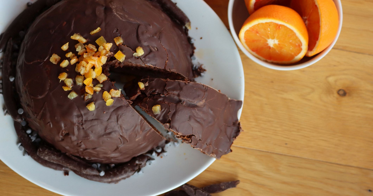 Ínycsiklandó 15 perces csokis-narancsos torta: Könnyedén elkészíthető kevert tészta recept