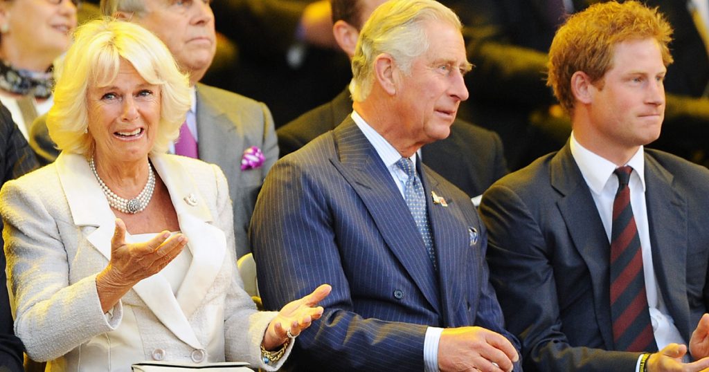 Fordítsd le: "Kamilla jelenléte miatt Harry végül nem találkozott újra Károly herceggel