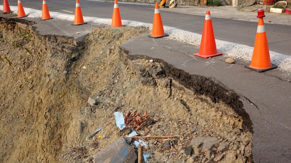 Tragikus földcsuszamlás Pápua Új-Guineában: 100 áldozat