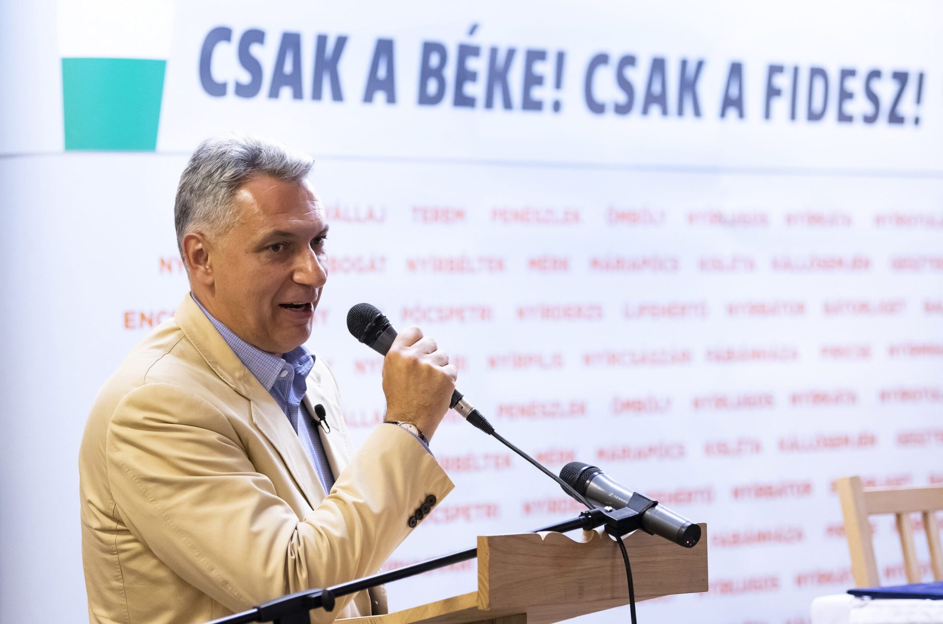 Lázár János szerint Magyar Péter kulcsfontosságú a Fidesz 2026-os kétharmados győzelme szempontjából