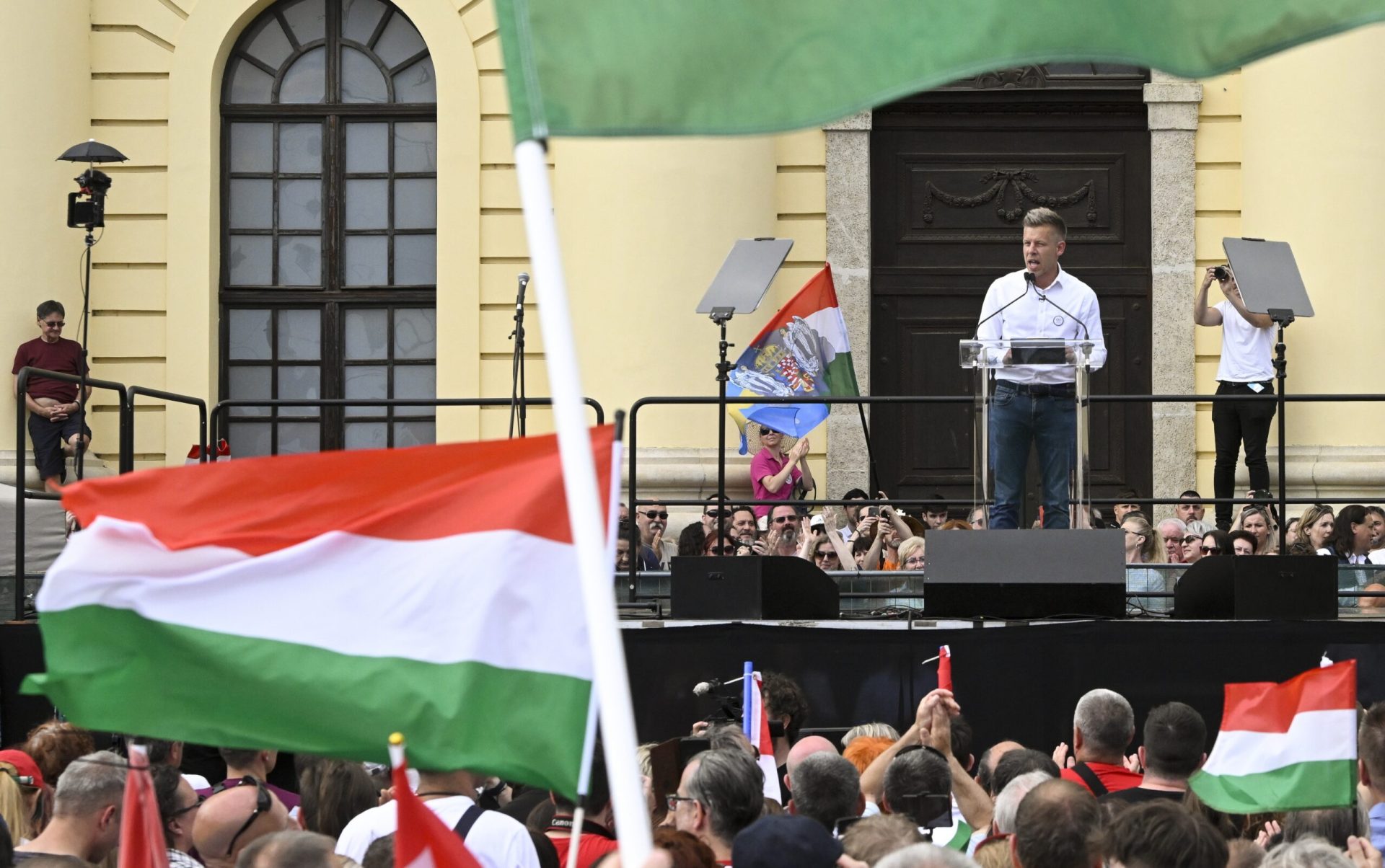 Magyar Péter növekedése rányomja bélyegét az EP választásra: a Fidesz katasztrófától tart