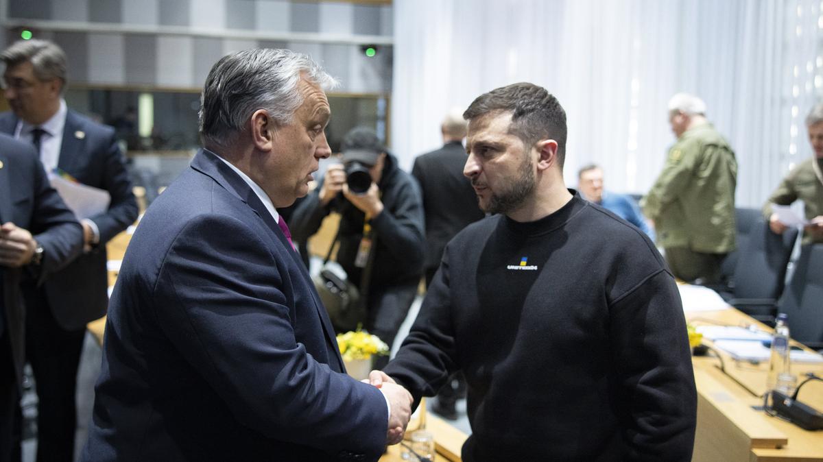 Zelenszkij kirobbanó botrányt okozott az Orbán Viktorral folytatott telefonbeszélgetésén