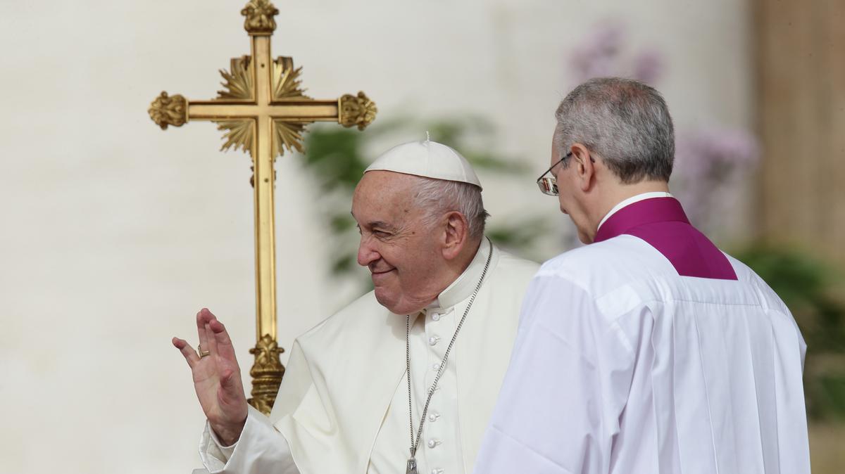 Ferenc pápa súlyos fenyegetéseket kapott – Az Vatikán aggodalmát fejezi ki