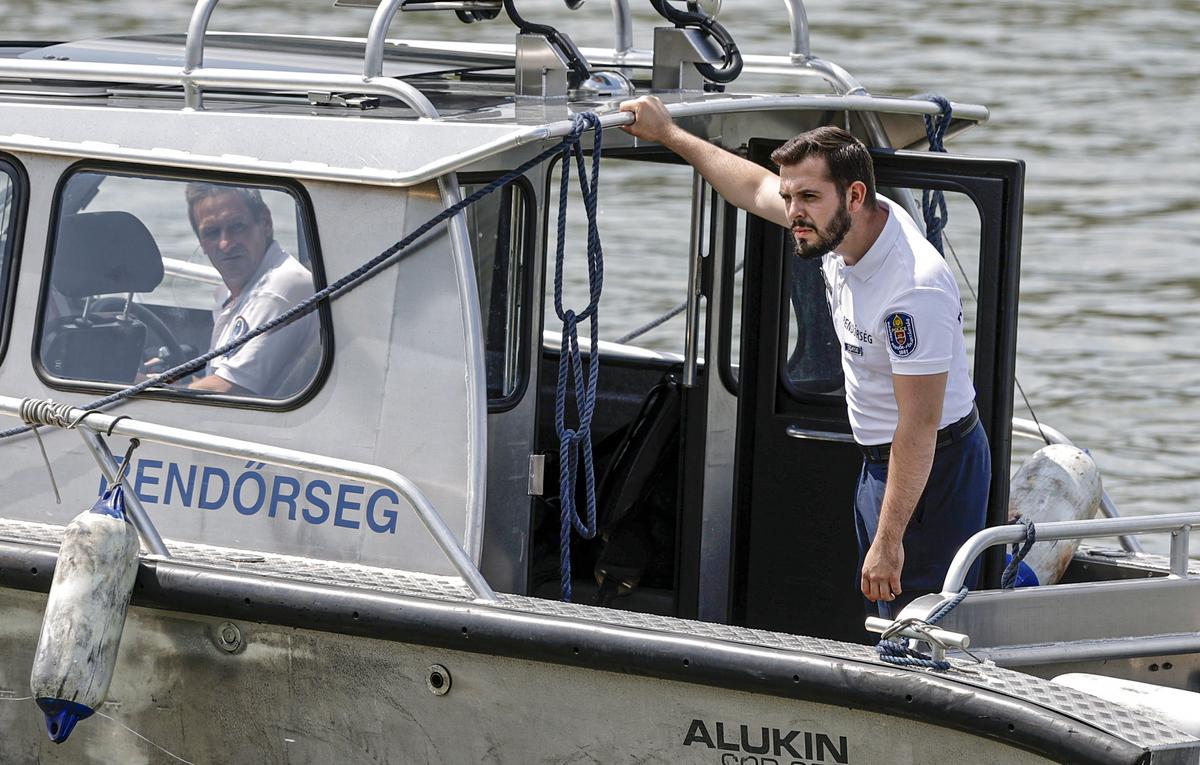 Drámai keresés Verőcei hajótragédia áldozataiért: a víz, a szárazföld és a levegő egyaránt segít a mentésben – exkluzív fotók