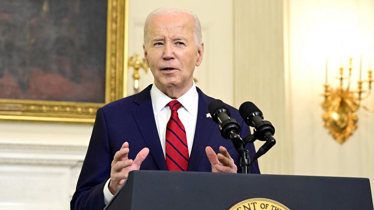 Biden engedélye: Ukrajna amerikai fegyverekkel támadhat Oroszországra