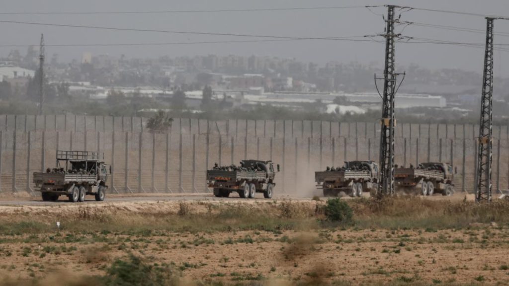Az eszkaláció új szintje: Izrael megkezdi a palesztin civilek evakuálását a szárazföldi harcok előtt