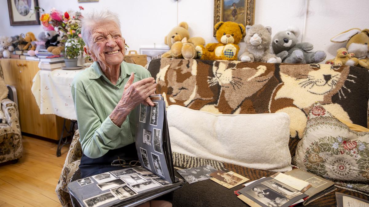 107 évesen is fiatalos és bölcs: Gizi néni titka a szeretet és a béka