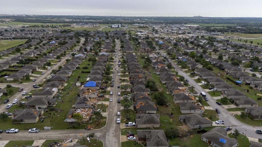 A viharok által okozott áramkimaradás több tízezer embert érintett Texasban