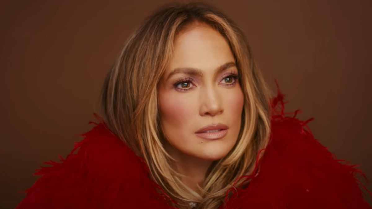 Jennifer Lopez dögös fotóval villantotta meg kockás hasát