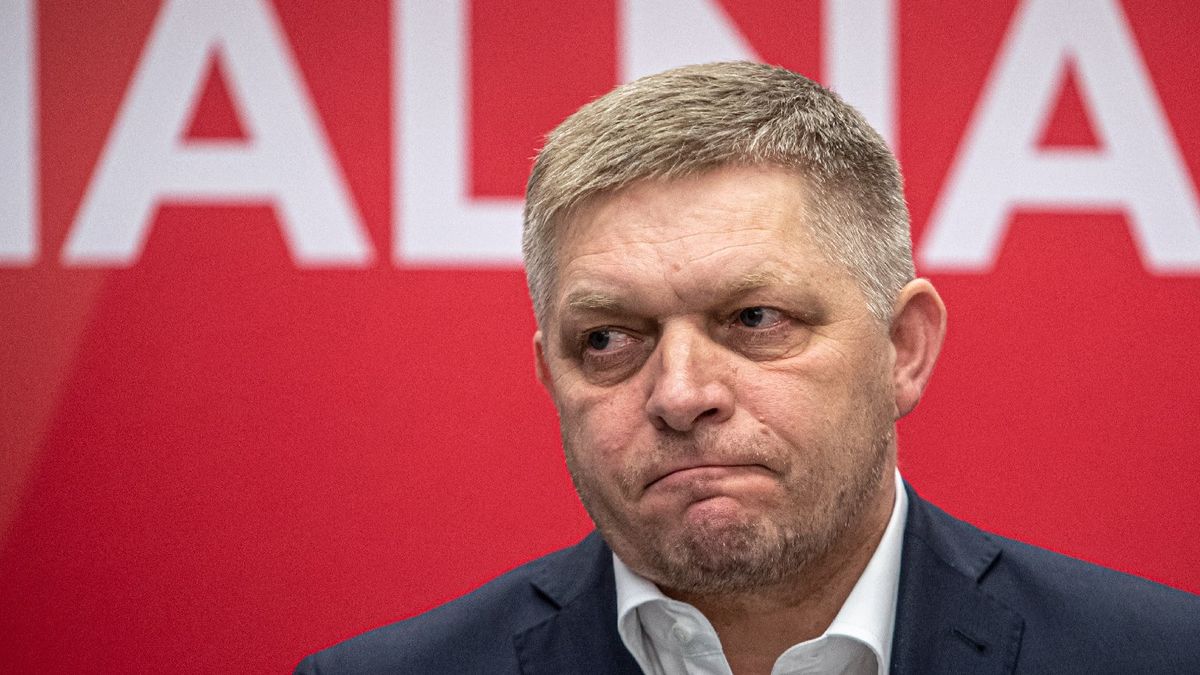 Robert Fico állapota stabil, de továbbra is súlyos fenyegetettségben van