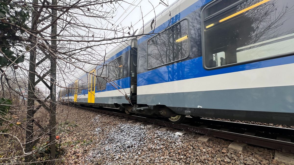 Tragédia a fővárosban: Embert gázolt a vonat Budapesten