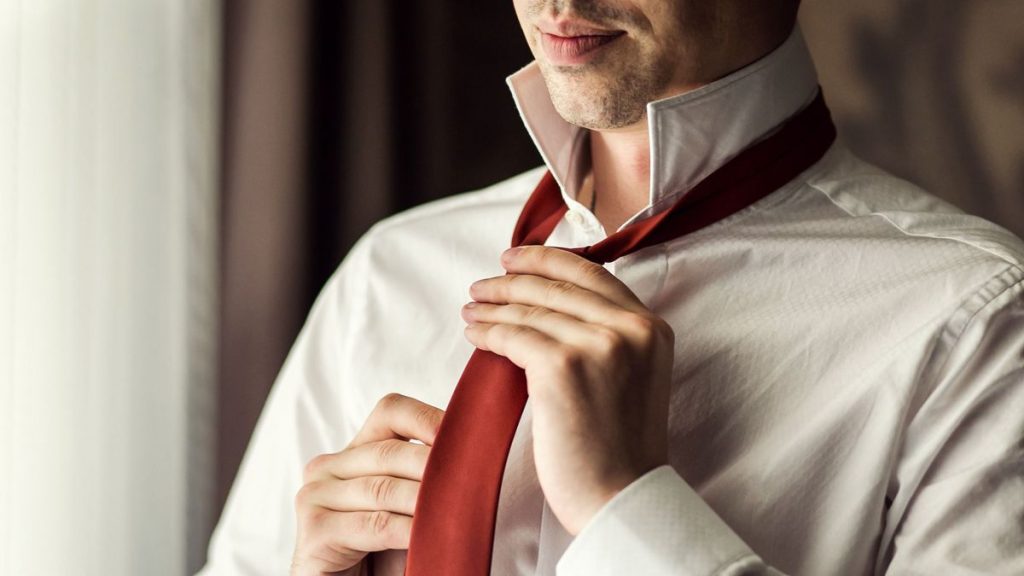 Varázslatos Nyakkendőkötés: Nagypapa Titkos Trükkje