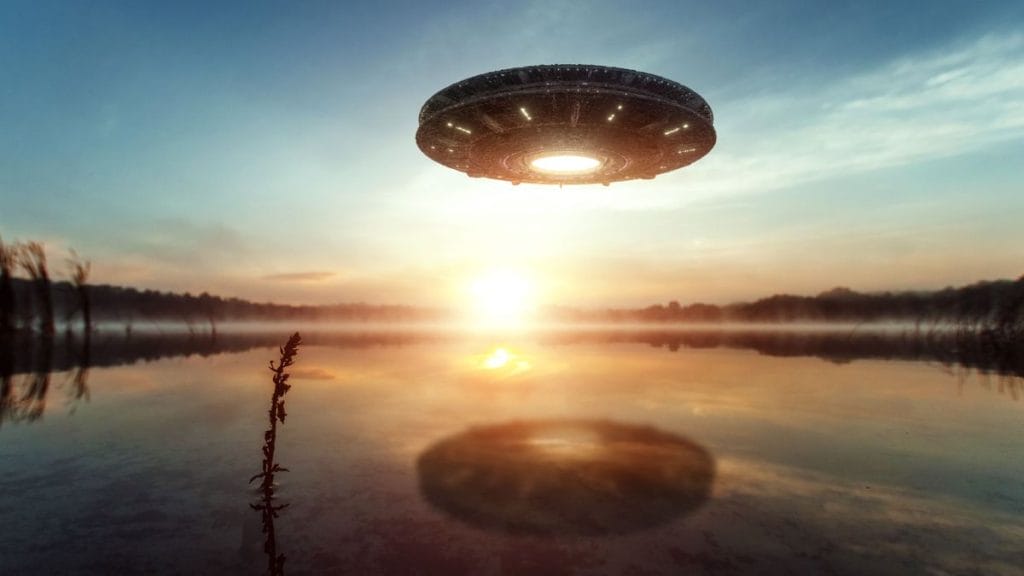 Félelem az égen: UFO-t rögzített egy anyuka felvételen