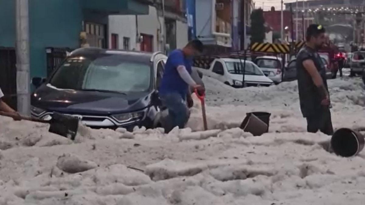 Viharos jégeső tombolt egy kisvárosban - sokkoló videófelvétel