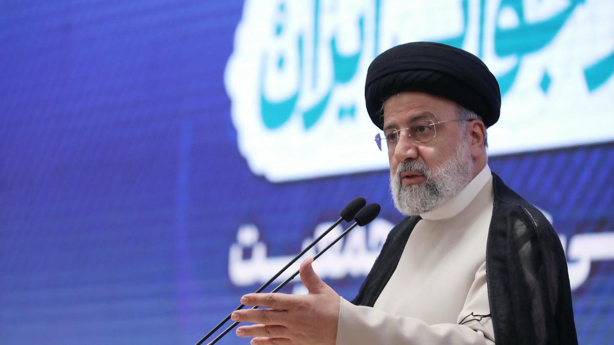 Sokkok után gyors lépés: új elnök neveztek ki az iráni vezető halála után