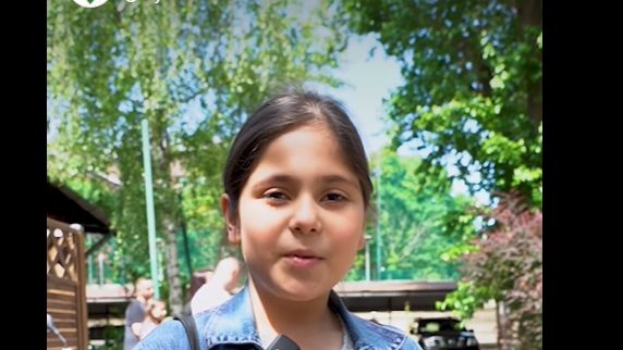 Leila hősies tette: 10 évesen a segítségért hívja a 112-t nagypapája miatt