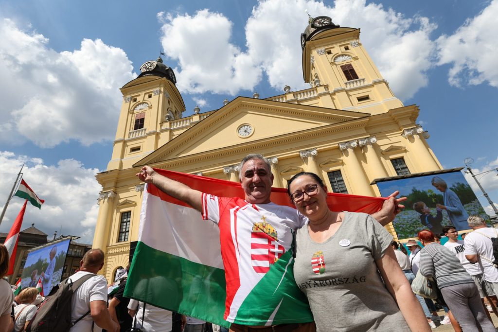 Egyedülálló erővel bír a tiltakozás - a tüntetők új rendszert követelnek Magyar Péter demoján