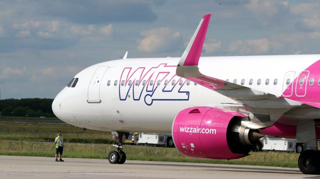 Botrány a reptéren: Utasoknak visszautasították a vízumot, reakció a Wizz Airtől