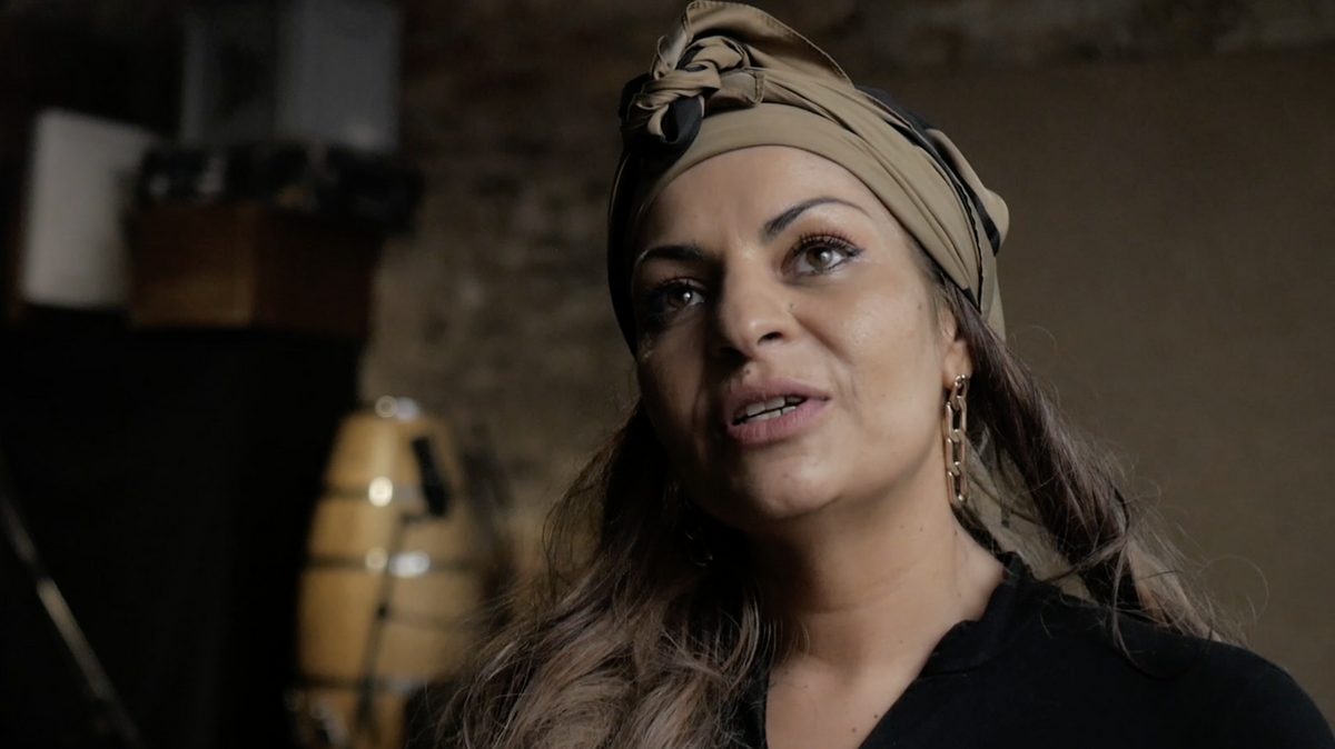 Mohamed Fatima feltételezett hacker támadásra készül - énekesnő állítólag hackert keres