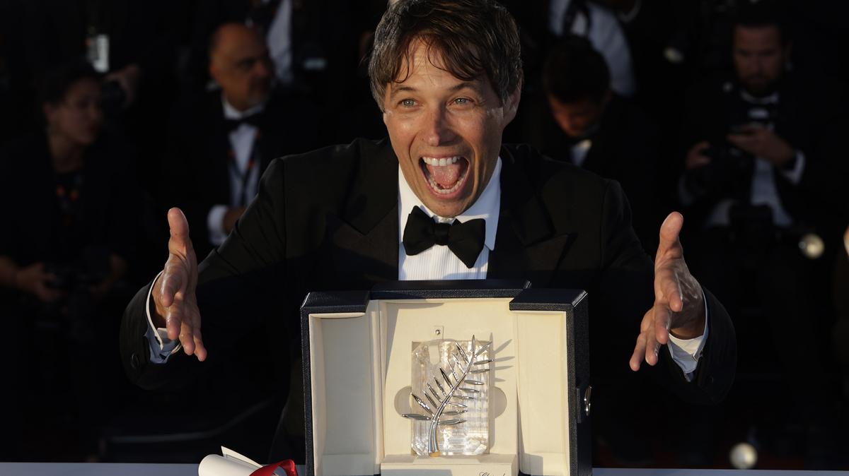 Vitathatatlan sikert aratott Cannes-ban az Arany Pálmát nyert provokatív film: a rendező merészen ajánlja mindenféle nézőnek