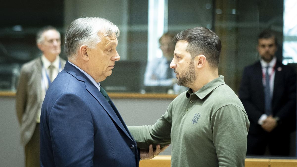Diplomáciai feszültség a két vezető között: Orbán Viktor és Volodimir Zelenszkij négyszemközti találkozójának videója felvételezte heves gesztusokat