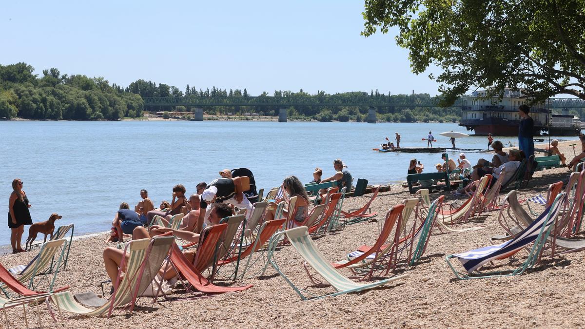 Csobbanj ingyen a Duna-parton: Budapest új, ingyenes strandja megnyílt!