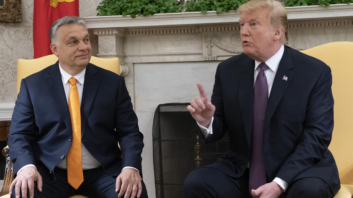 Orbán Viktor kölcsönöz, de nem mindenki mosolyog